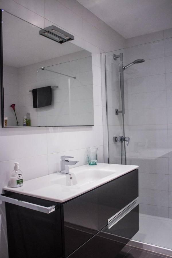 Апартаменты Apartamento Centrico Y Tranquilo En Сантьяго-де-Компостела Экстерьер фото